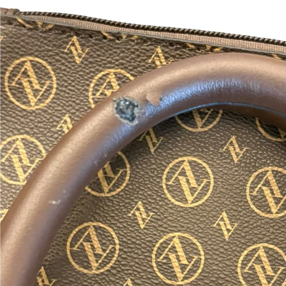 NEW‎ Adrienne Vittadini Signature Sport Collection Satchel Monogram Chocolate